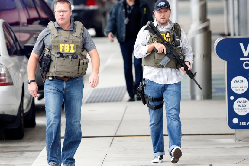 Federal Təhqiqat Bürosu universitetdə iki nəfəri öldürən şəxsi axtarır