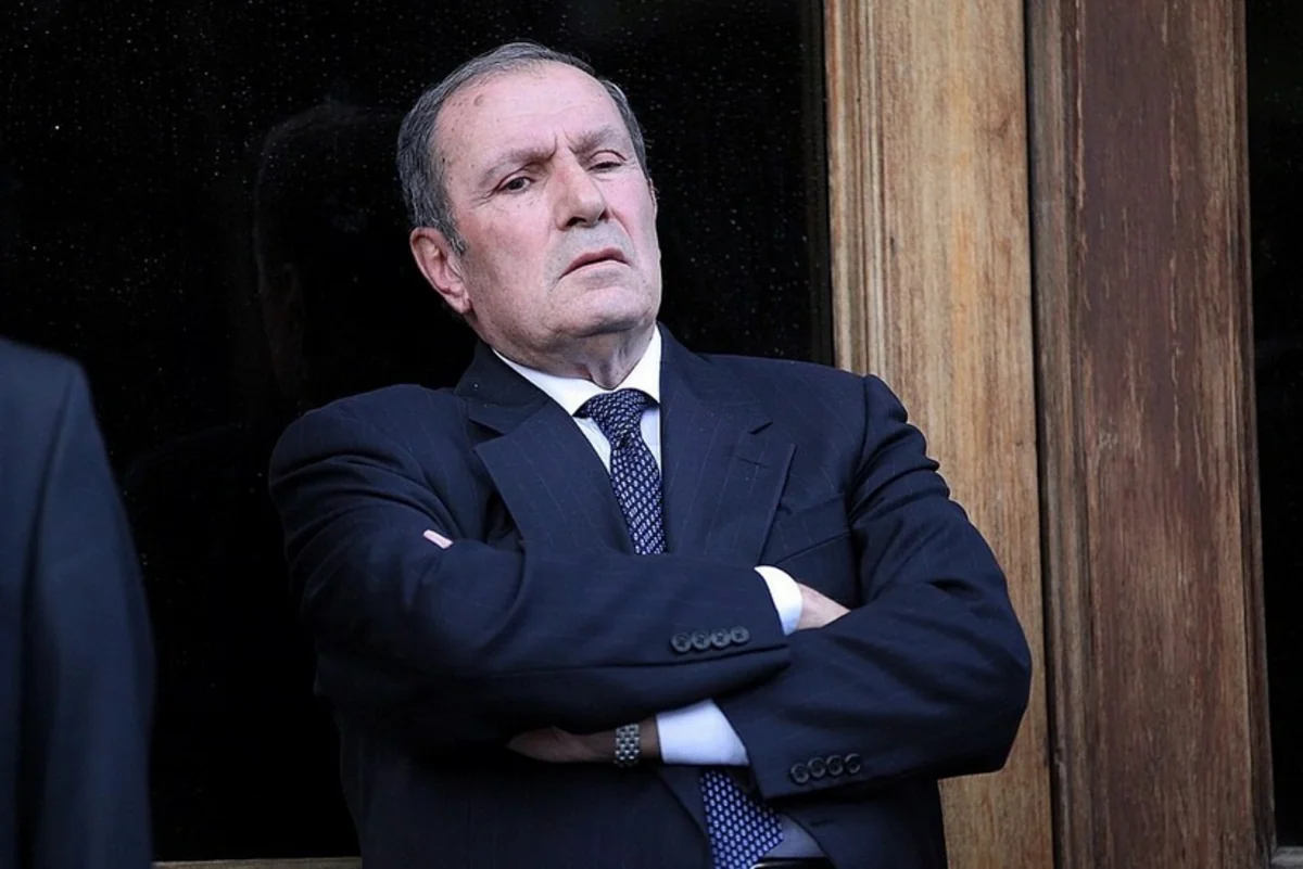 Левон Тер-Петросян переизбран председателем партии АНК