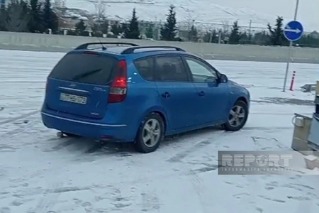 Qobustanda yolların buz bağlaması səbəbindən zəncirvari qəza baş verib