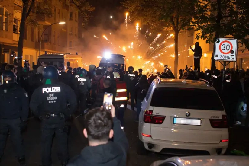 Berlin polisi iğtişaşlarla əlaqədar 18 nəfəri saxlayıb