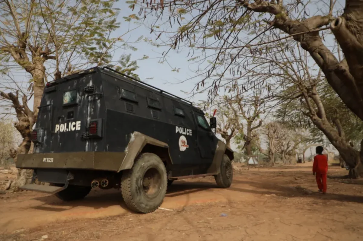 Nigeriyada naməlum şəxslər avtobusdan 18 nəfəri qaçırıblar