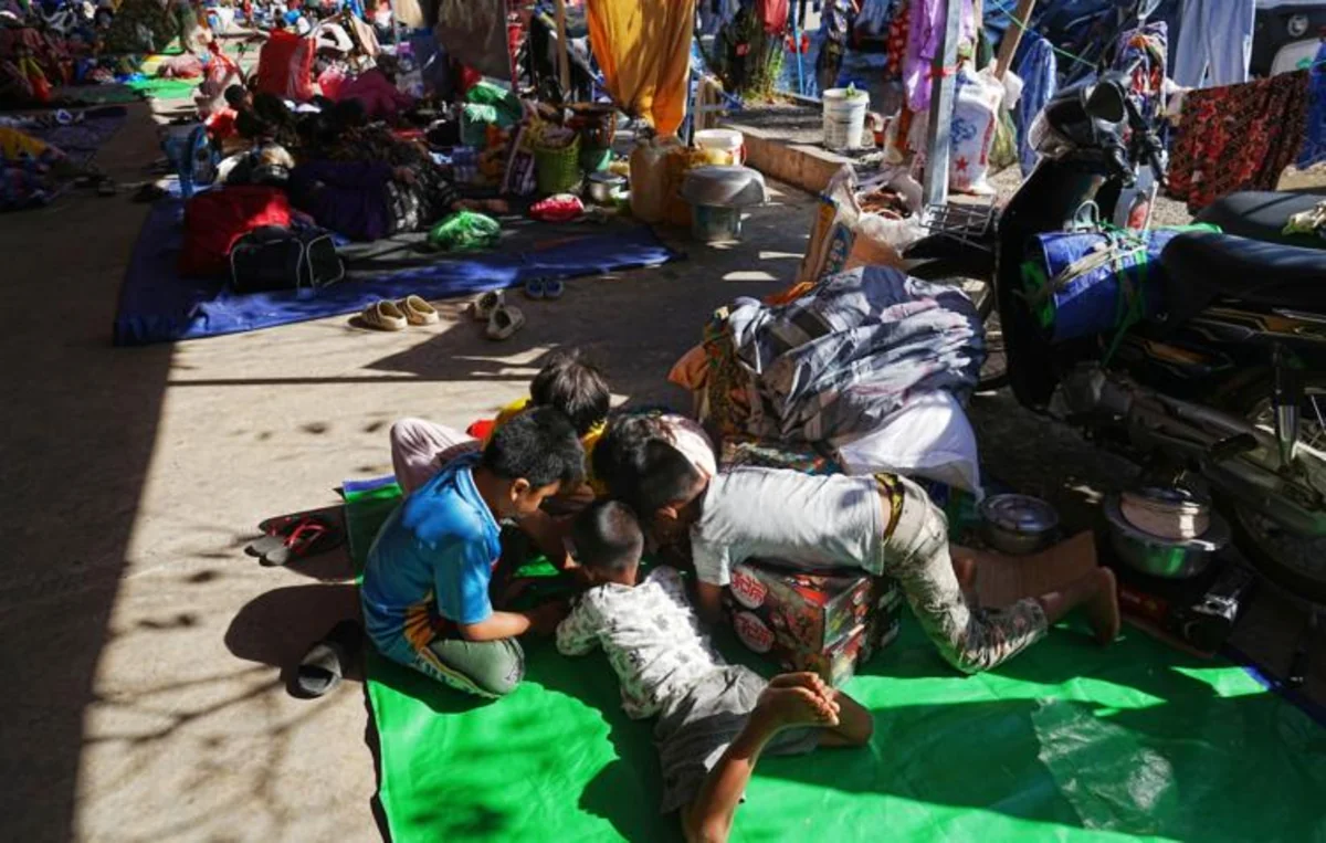 Kambocada 130 minə yaxın uşaq evlərini tərk edib