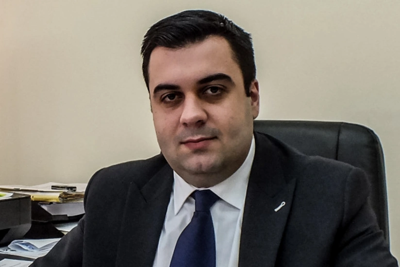 Rumıniyanın sabiq nəqliyyat naziri korrupsiya ittihamı ilə saxlanılıb