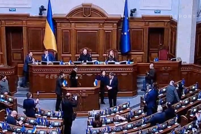 Ukrayna Ali Radasının bugünkü iclası dava səbəbindən başlamadan təxirə düşüb