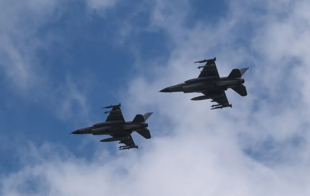 Niderland F-16 qırıcıları üçün sursat alınmasına 250 milyon avro ayıracaq