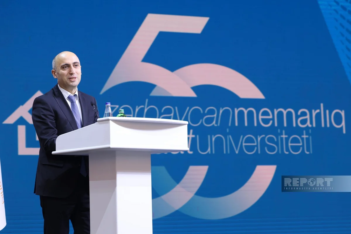 Nazir: Kəlbəcərdə məktəb tikintisinə bütün nəzarət 25 yaşlı gənc tərəfindən aparılıb