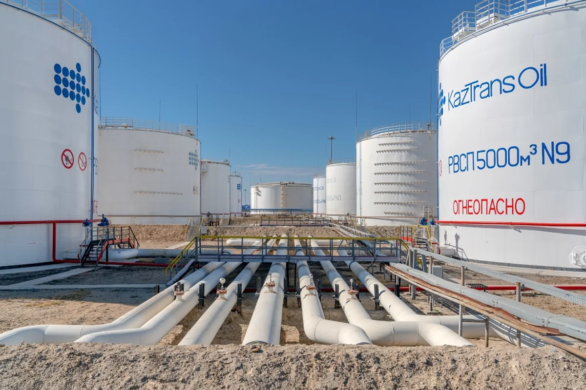 Казтрансойл и Транснефть подписали договор о транспортировке казахстанской нефти через РФ