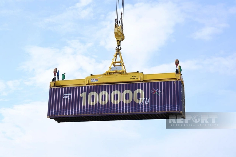 Bakı limanı 100 000-ci konteyneri qəbul edib