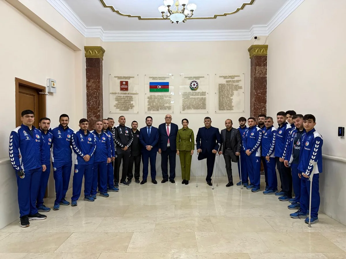 Ombudsman amputant futbolu üzrə milli komandanın üzvləri ilə görüşüb