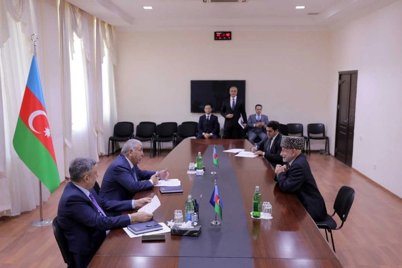 Saleh Məmmədov Salyanda vətəndaşları qəbul edib