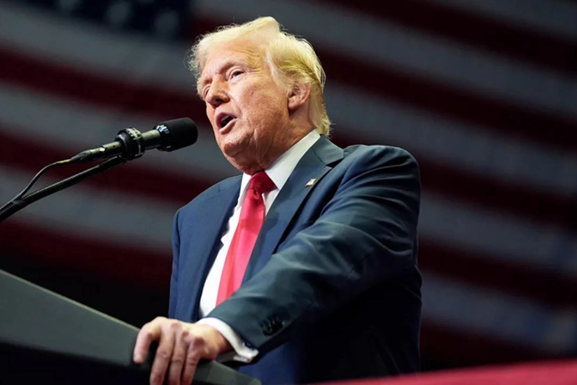 Tramp yanvarın sonunda ABŞ-də yeni şatdaun ola biləcəyini istisna etməyib