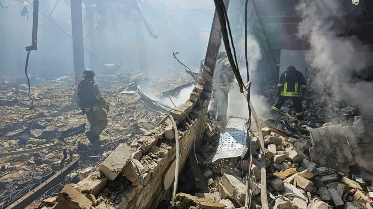 Rusiya ordusu Donetskə zərbələr endirib, ölən və yaralılar var