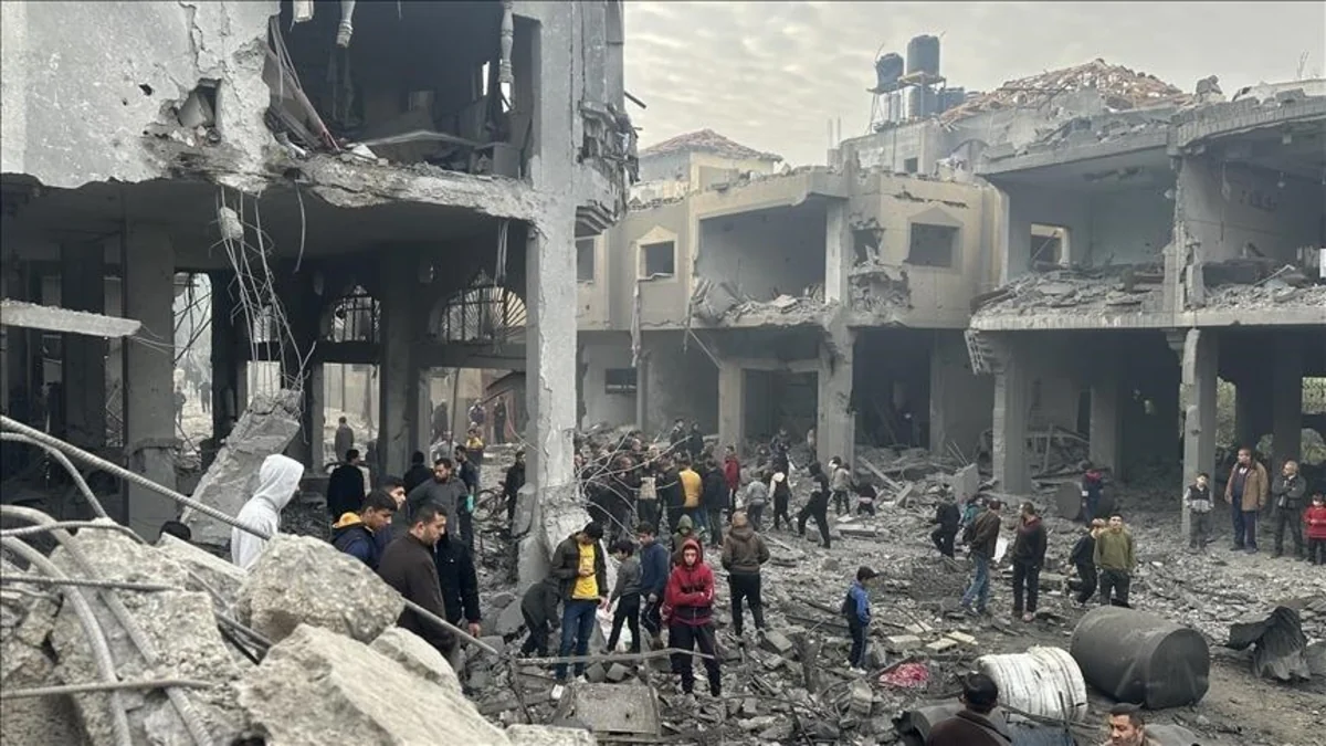 İsrail Qəzza zolağının şimalına yeni aviazərbələr endirildiyini açıqlayıb