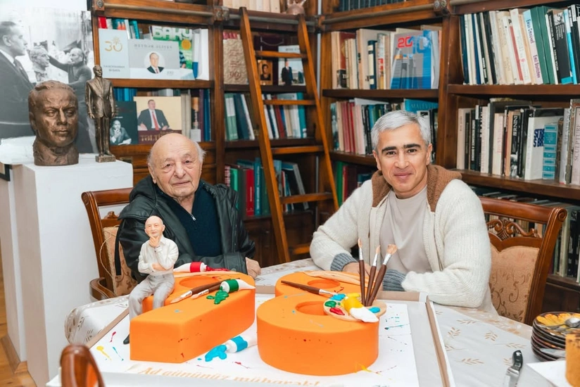 Anar Ələkbərov Xalq rəssamı Ömər Eldarovu evində ziyarət edib