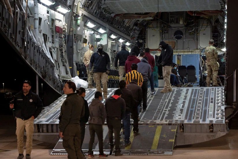 США заплатят нелегалам $3 тыс. за добровольную депортацию до Нового года