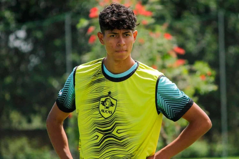 Бавария подпишет 17-летнего игрока сборной Эквадора