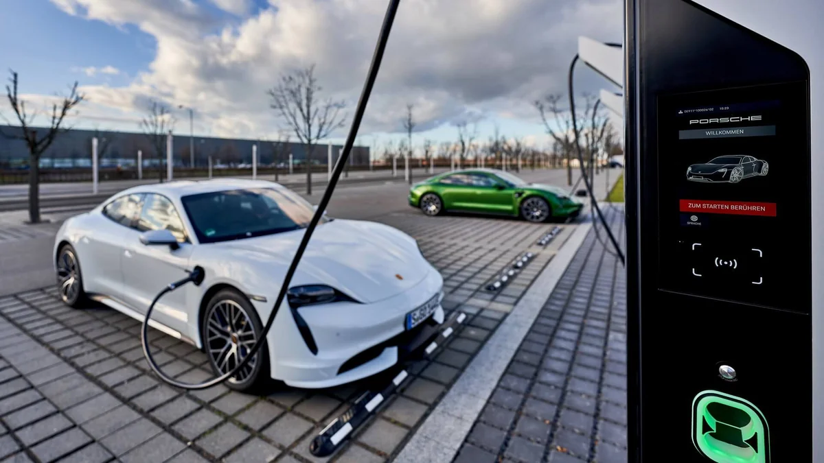 Porsche закроет сеть зарядных станций для электромобилей в Китае