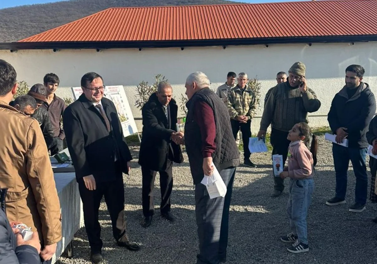 Növbəti köç karvanı Horovlu və Sos kəndinə çatıb, açarlar təqdim olunub - YENİLƏNİB-3