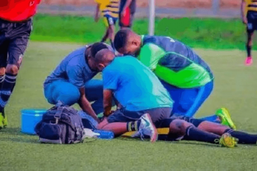 Afrikalı futbolçu oyun zamanı vəfat edib