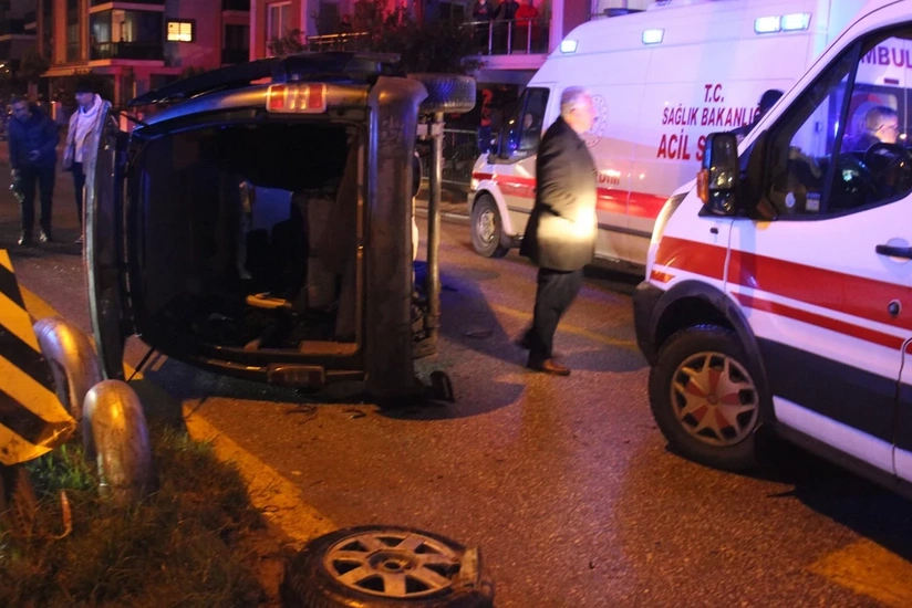 В Турции при столкновении двух автомобилей пострадали семь человек