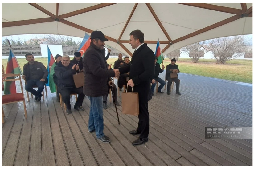 Köç karvanı Xocalı rayonunun Seyidbəyli kəndinə çatıb, mənzillərin açarları təqdim edilib - YENİLƏNİB