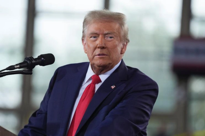 Трамп заявил о намерении обнародовать имена демократов по делу Эпштейна