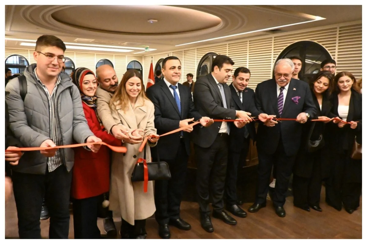 Ankara Musiqi və İncəsənət Universitetinə Azərbaycanla bağlı kitablar hədiyyə olunub