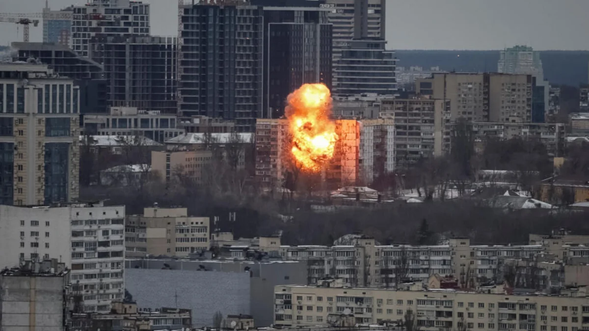 Two killed, 32 injured in Russian shelling of Kyiv
