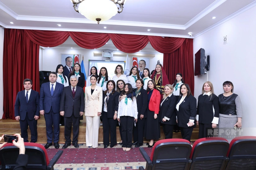 Ombudsman ADPU kollecinin tələbələrilə görüşüb, insan hüquqları ilə bağlı seminar keçirməyi təklif edib