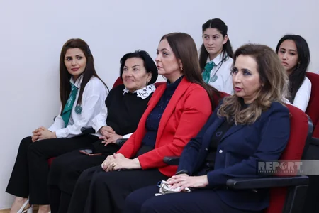 Ombudsman ADPU kollecinin tələbələrilə görüşüb, insan hüquqları ilə bağlı seminar keçirməyi təklif edib