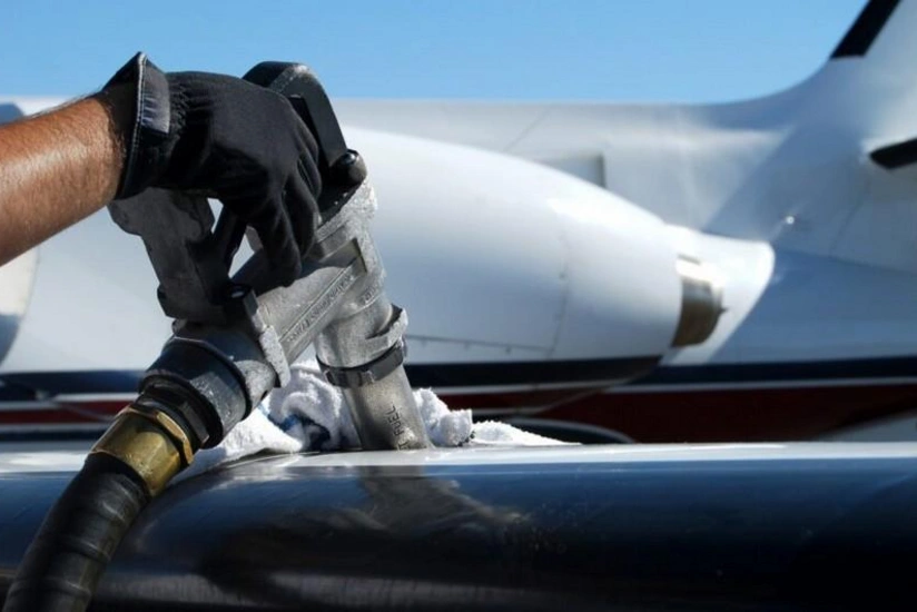 Azərbaycana gətirilən reaktiv mühərrik yanacaqları üçün vergi və rüsum güzəştinin müddəti 1 il uzadılıb