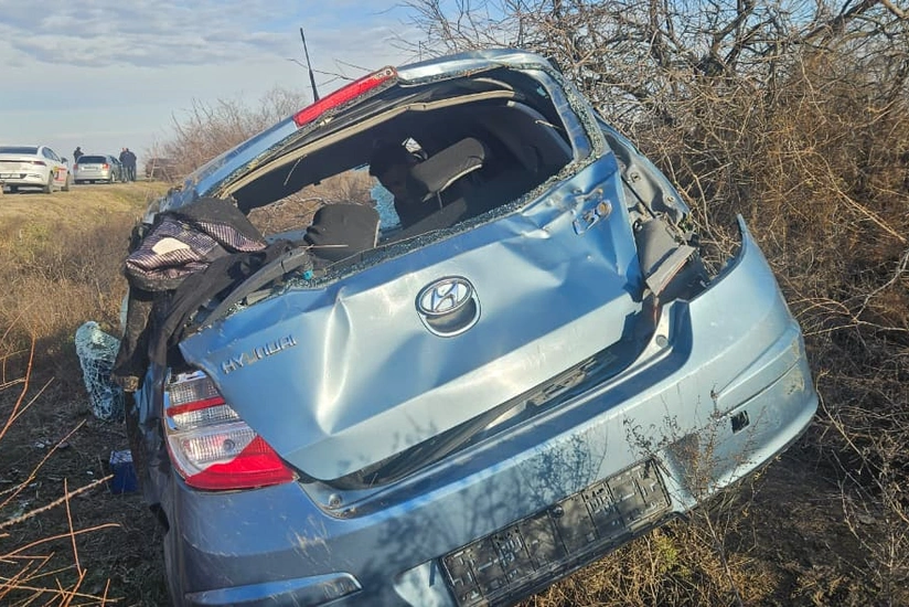 Kürdəmirdə avtomobil aşıb, xəsarət alanlar var