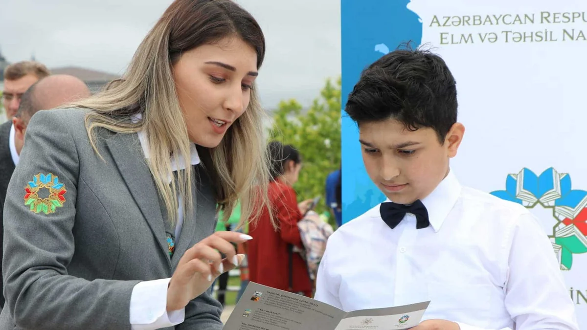Azərbaycan bu il Məktəblinin dostu layihəsinə 8 milyon manatdan çox pul xərcləyəcək