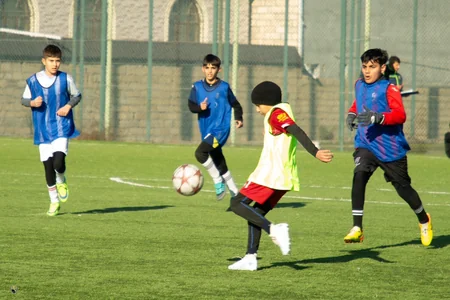 Kəpəz Futbol Akademiyasında futbolçu seçimləri aparılıb