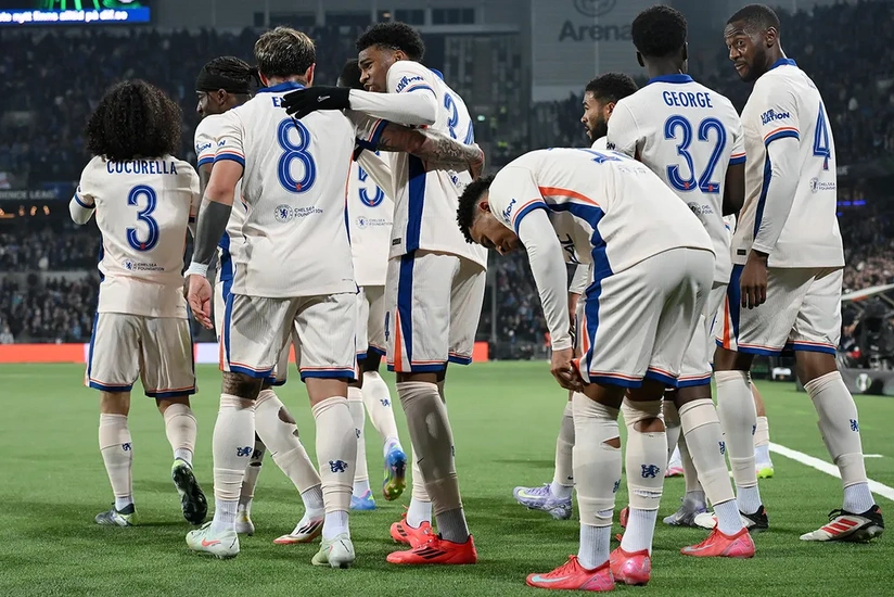 Çelsini Premyer Liqada növbəti oyuna yeni baş məşqçi çıxarmayacaq