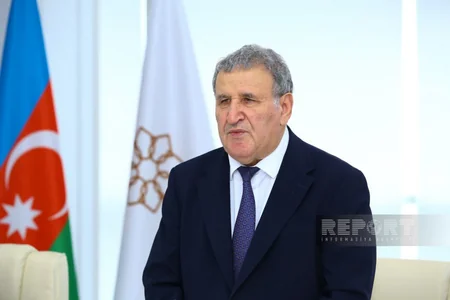 QHT-lər və alimlər Azərbaycan dilinin təmizliyi mövzusunda müzakirə aparıblar