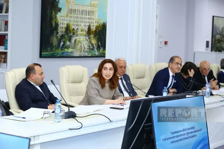 QHT-lər və alimlər Azərbaycan dilinin təmizliyi mövzusunda müzakirə aparıblar