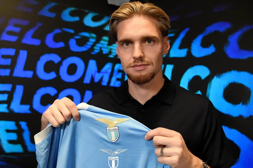 Latsio niderlandlı futbolçunun transferini açıqlayıb