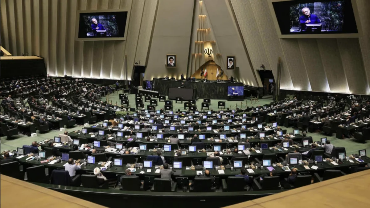 İranda etirazlar fonunda parlamentin təcili iclası başlayıb