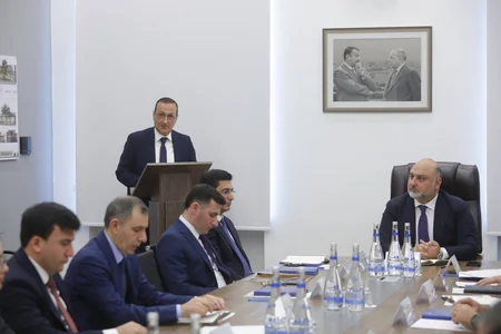 Riad Qasımov: Paytaxtın memarlıq mühitinin keyfiyyətinin yüksəldilməsi əsas prioritet olaraq qalacaq