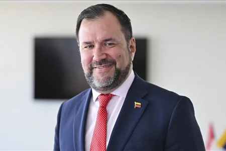 Venezuela's FM: Presidential duties fulfilled, state institutions remain active