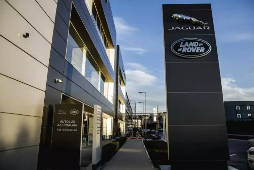 Официальный дистрибьютор Land Rover в Азербайджане резко сократил свой уставный капитал