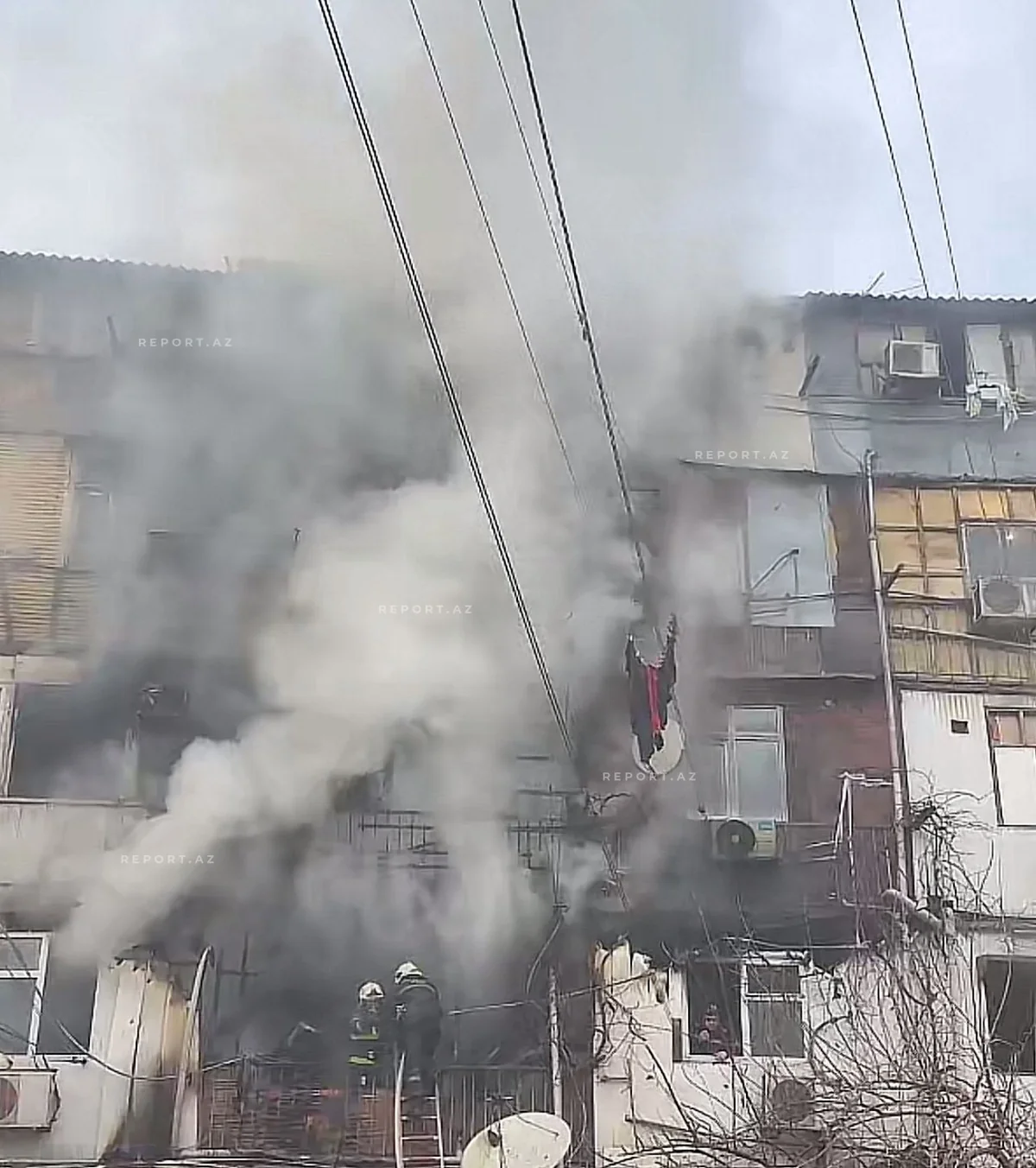 BSU yataqxanasındakı yanğın nəticəsində 13 məcburi köçkün ailəsinə ziyan dəyib - YENİLƏNİB-4