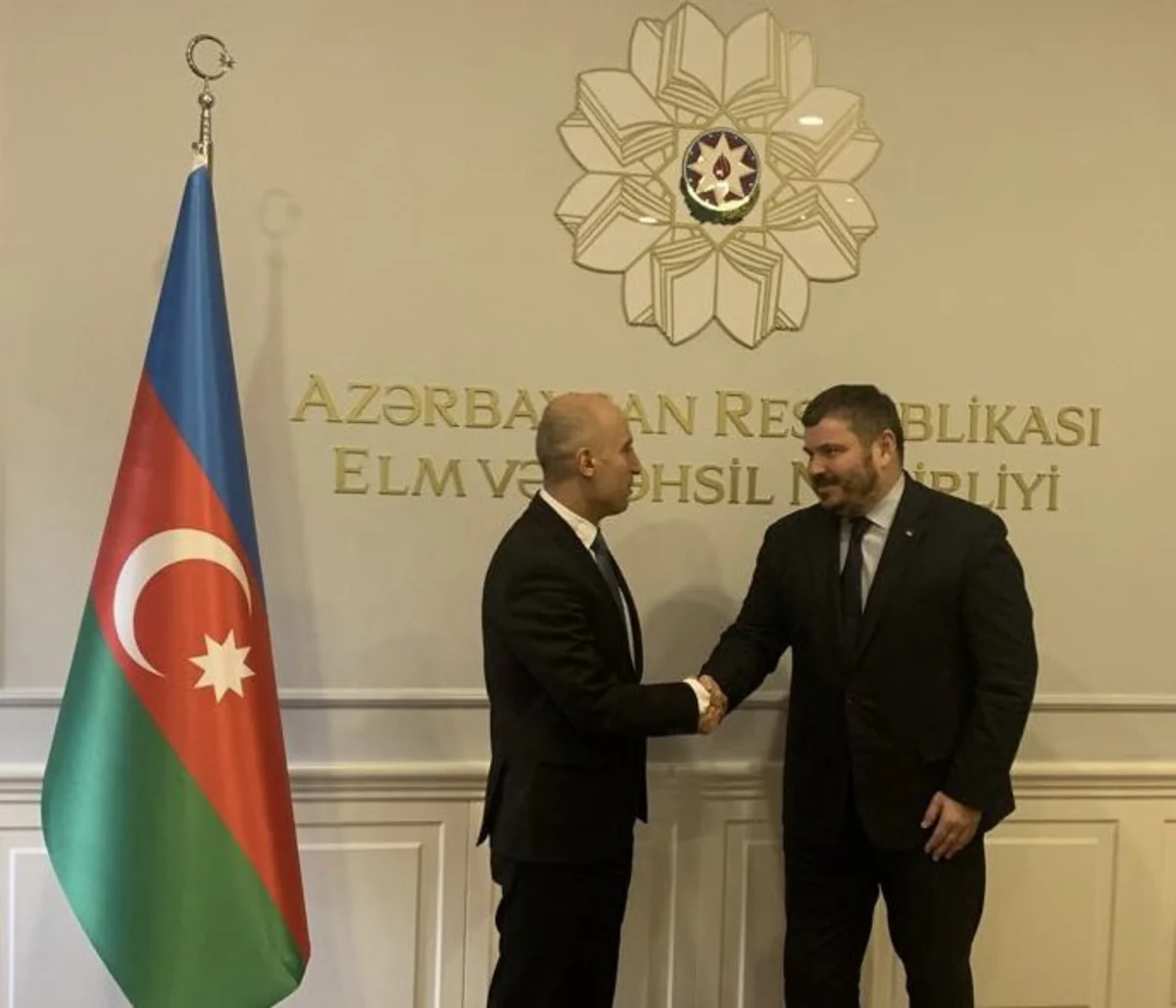 Azərbaycanda Ukrayna dilinin tədris imkanlarının genişləndirilməsi müzakirə edilib