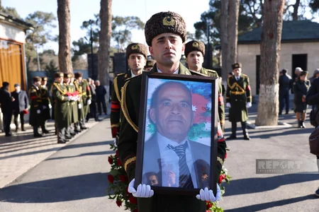 Azərbaycanın Milli Qəhrəmanı Şahin Tağıyev dəfn olunub - YENİLƏNİB