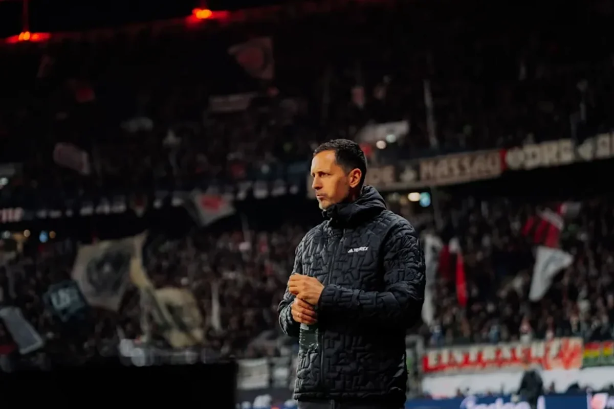 Айнтрахт уволил главного тренера Топмёллера