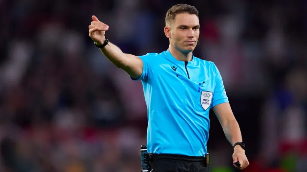 УЕФА назначил швейцарских судей на матч Карабах - Айнтрахт в Лиге чемпионов