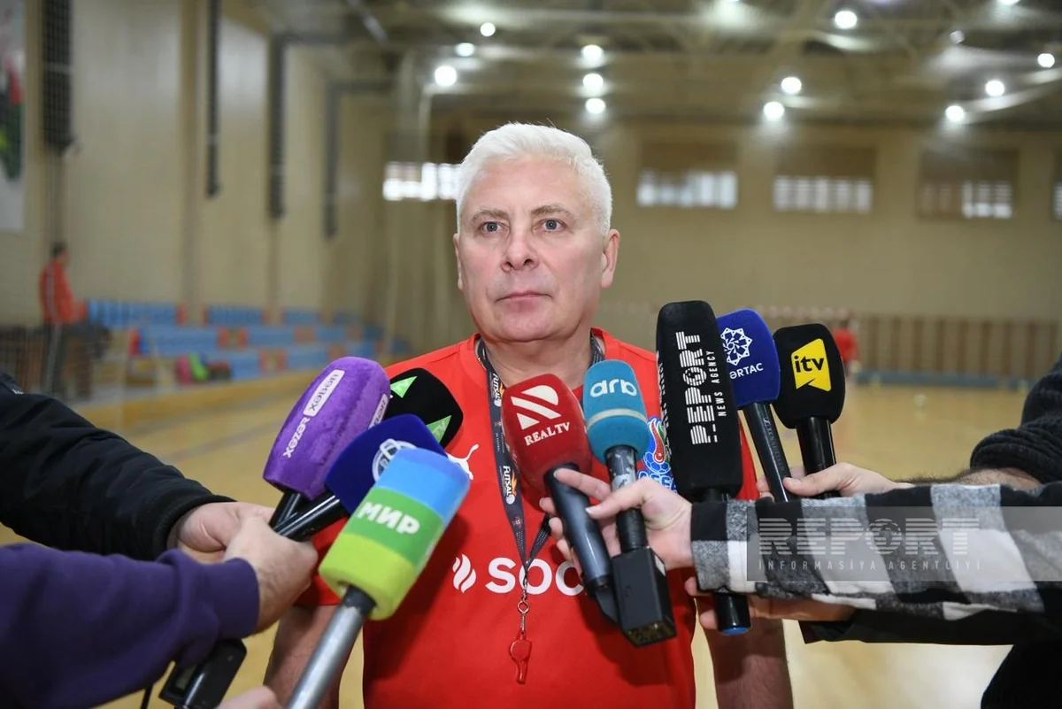 Azərbaycan millisinin baş məşqçisi: Heyətdə çox perspektivli oyunçular var