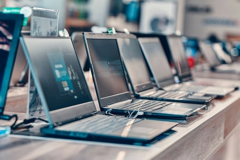 Azərbaycan noutbuk istehsalını ötən il 4 %-ə yaxın artırıb