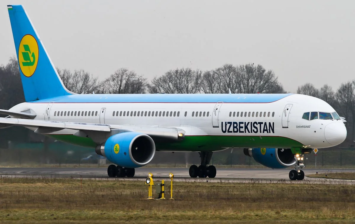 Самолет Uzbekistan Airways совершил аварийную посадку